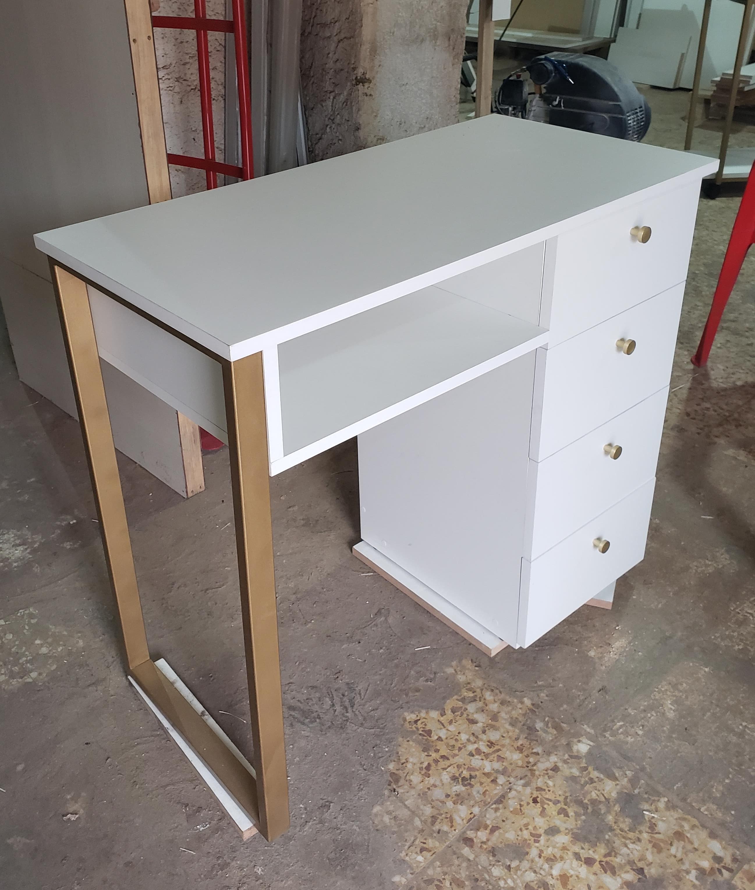 Escritorios personalizados 5